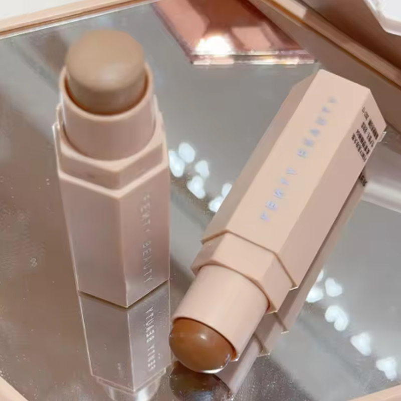 Stick Contouring Fenty Beauty  - Fenty Beauty Makeup Highlighter recensione e prezzo