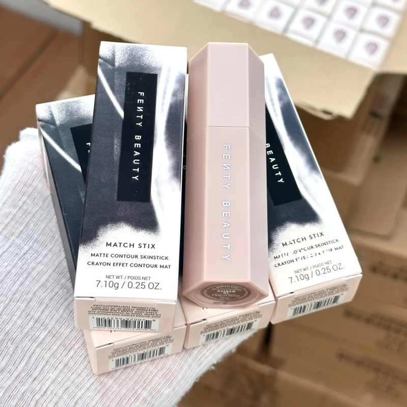 Stick Contouring Fenty Beauty  - Fenty Beauty Makeup Highlighter recensione e prezzo
