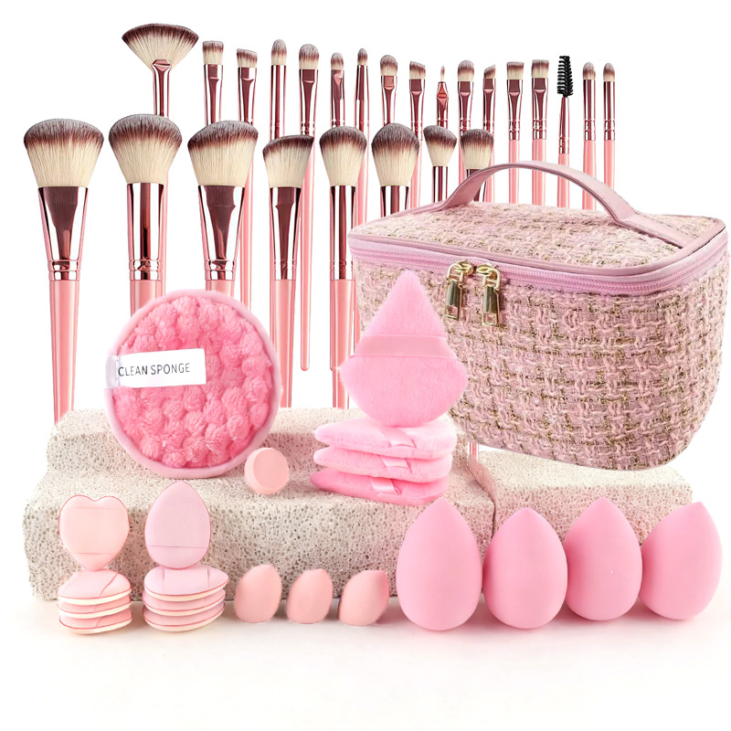 Set di Pennelli da Trucco Stil - Beauty Makeup Kit recensione e prezzo