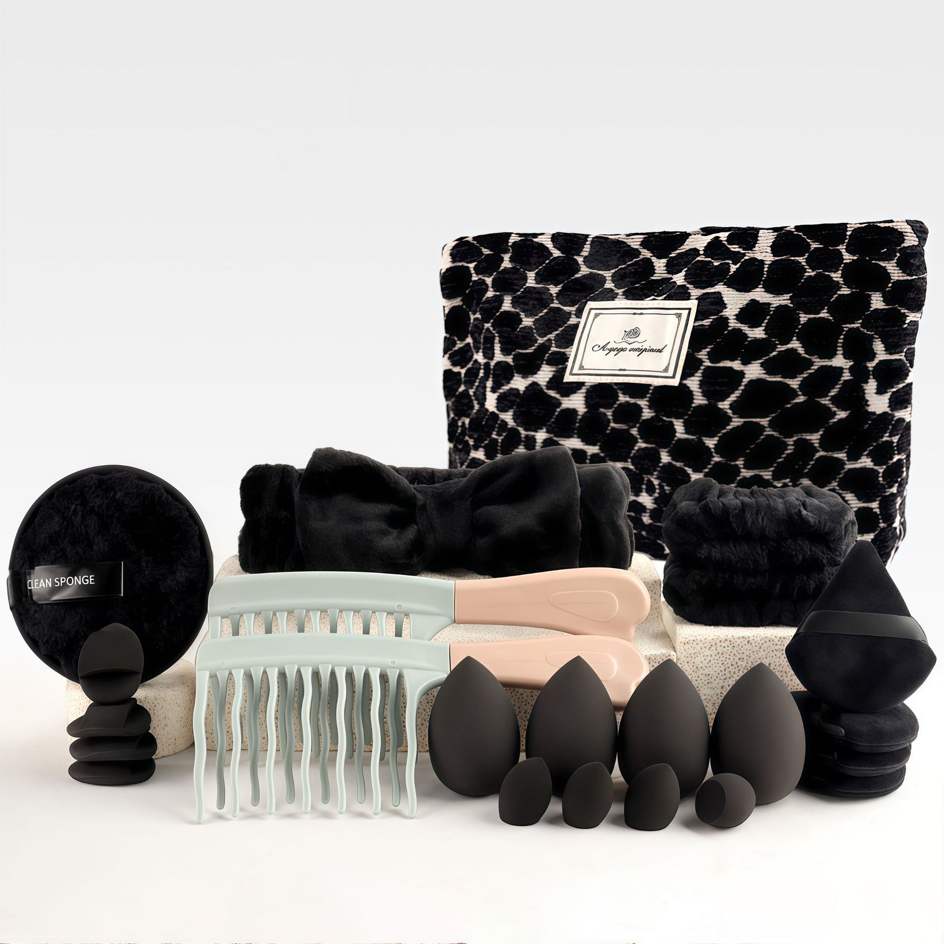 Set di Pennelli da Trucco Stil - Beauty Makeup Kit recensione e prezzo