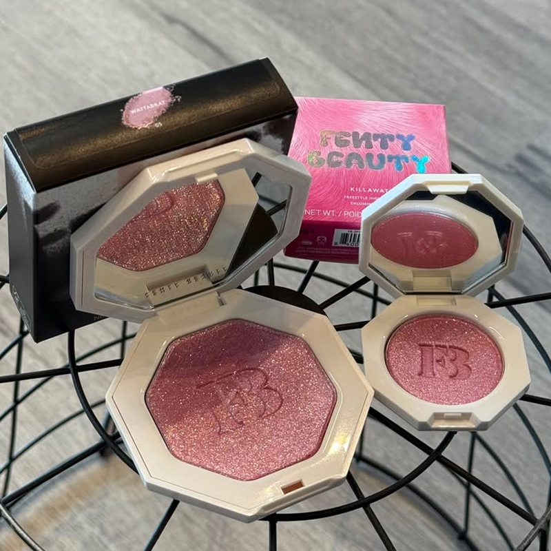 Fenty Beauty Body Diamond 3D H - Fenty Beauty Makeup Highlighter recensione e prezzo