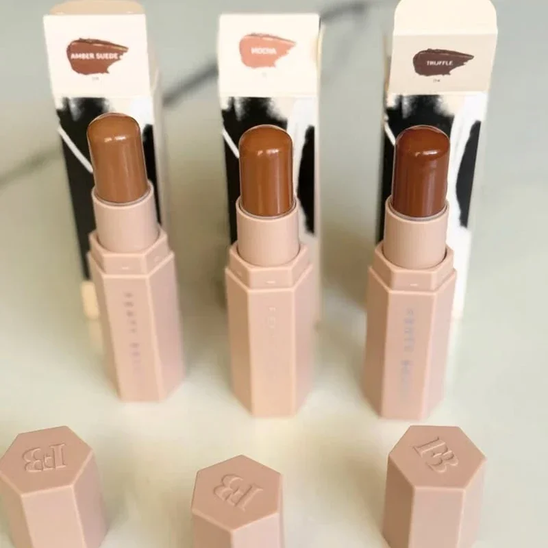 Fenty Beauty Body Diamond 3D H - Fenty Beauty Makeup Highlighter recensione e prezzo